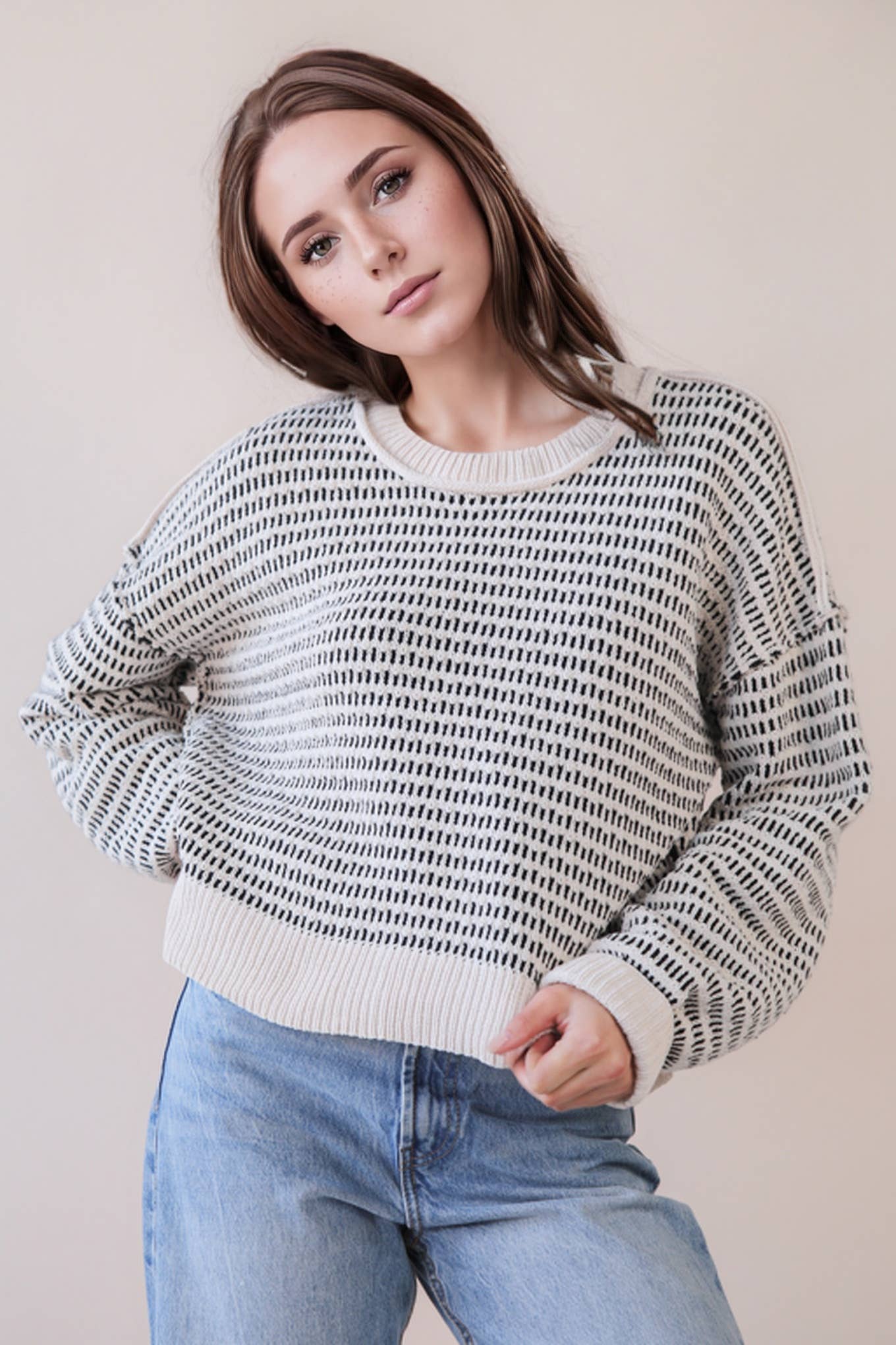 12W3383N-Two Tone Textured Knit Casual Sweater Top