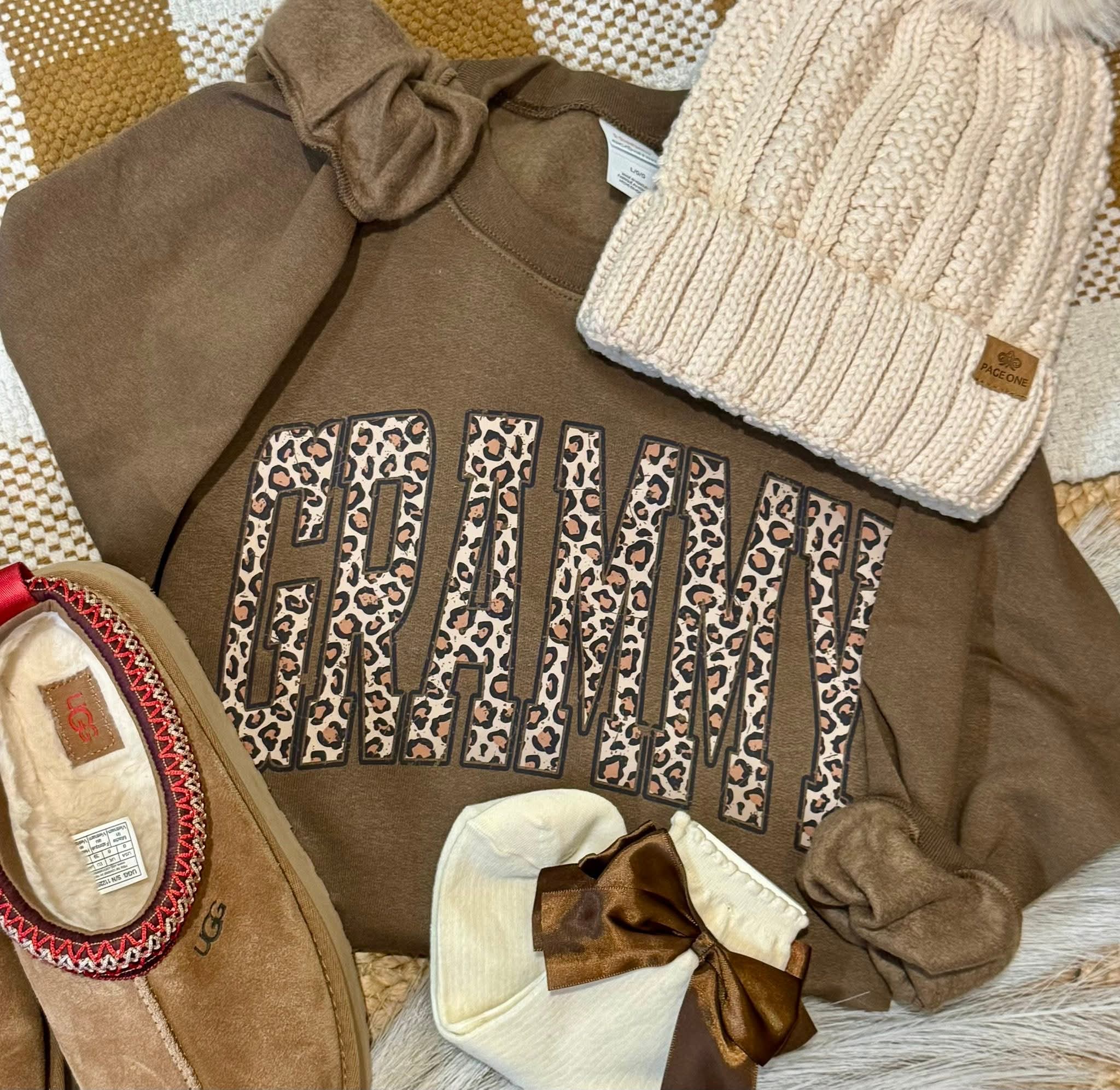 Pre-Order- MAMA/MIMI/Grandma Crewneck