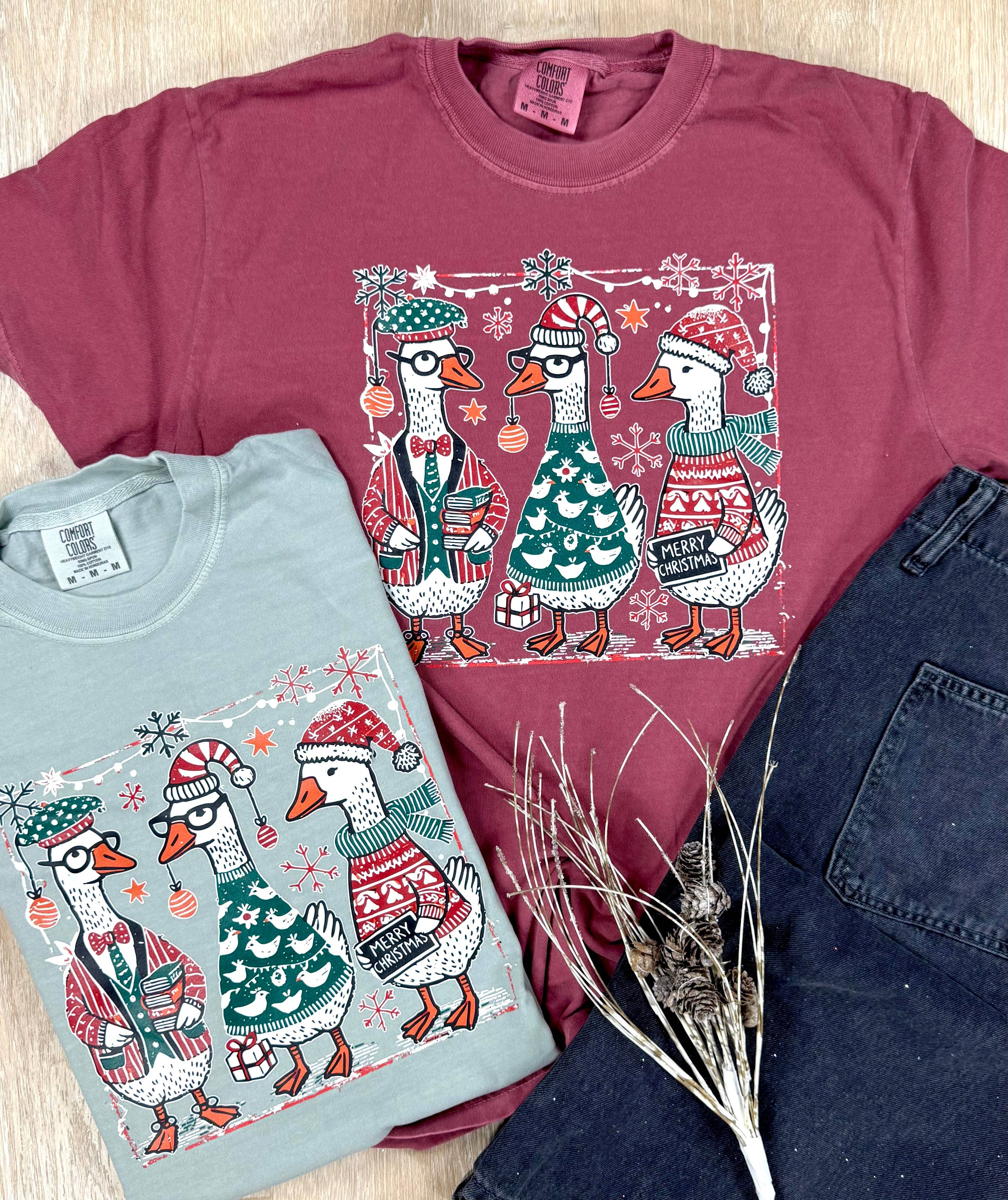 Sweater Geese Short Sleeve Graphic Tee